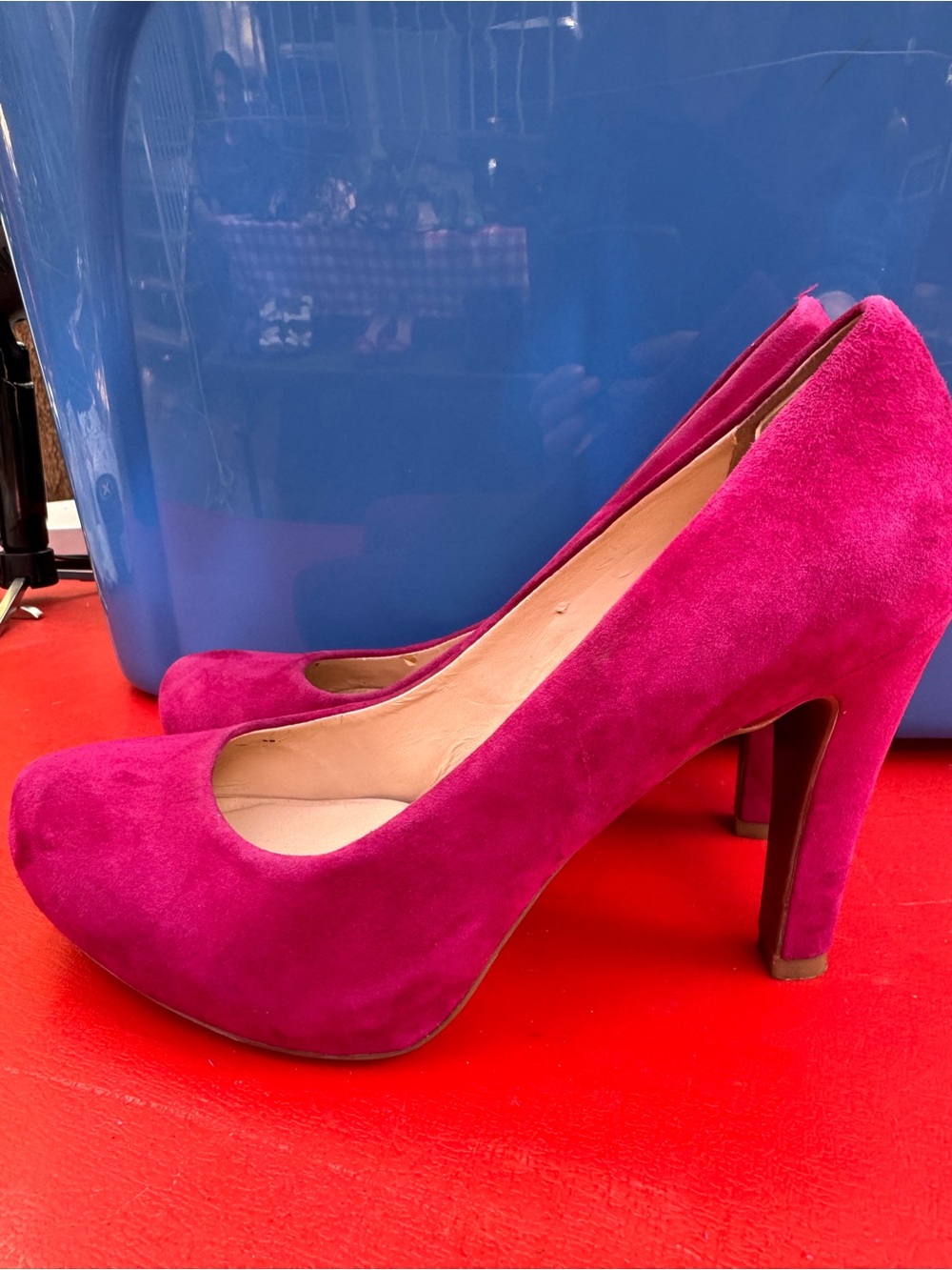 Franco Sarto Fuchsia Suede High Heel Pumps -9M